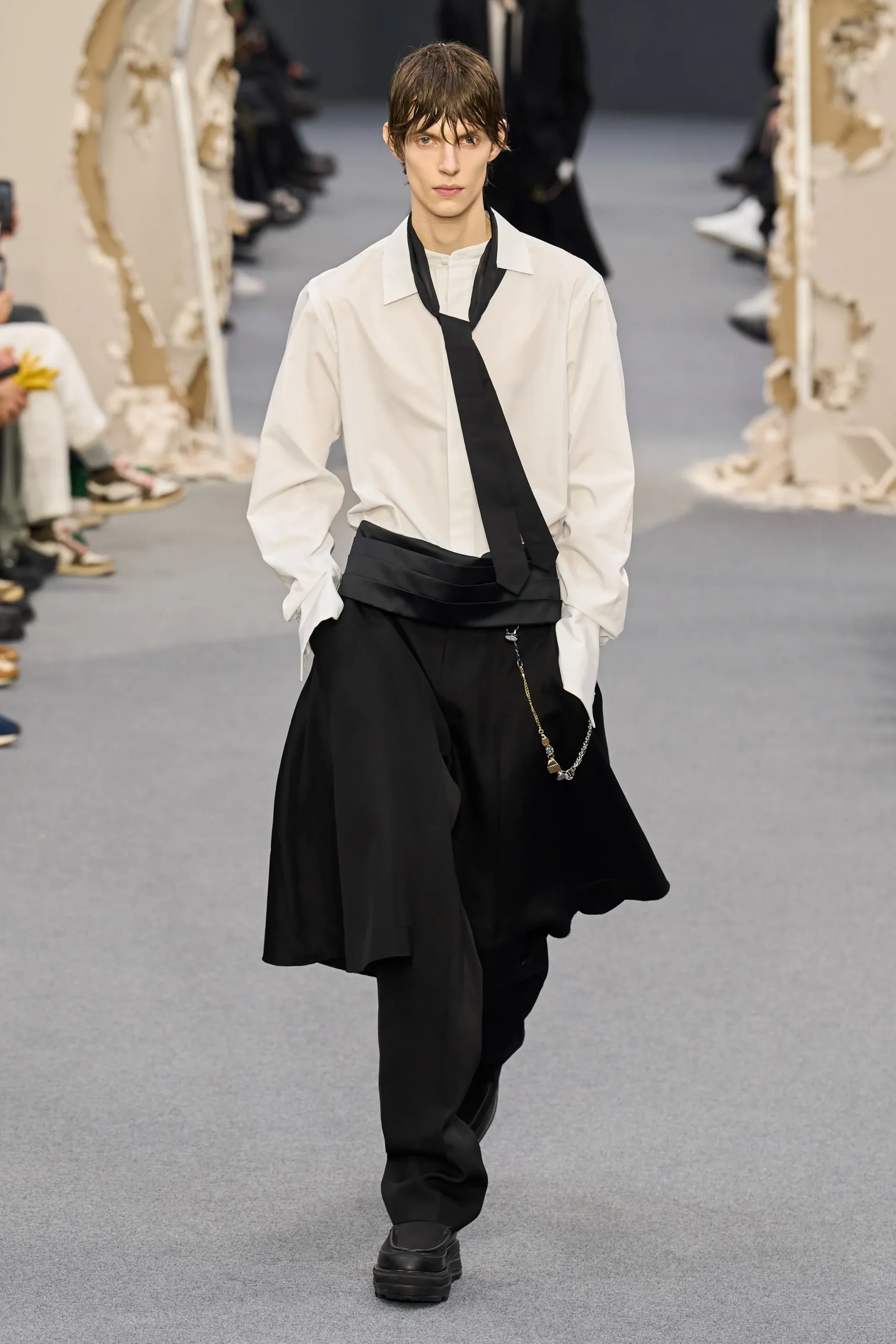 Sacai Fall 2026 Menswear Collectionのルック